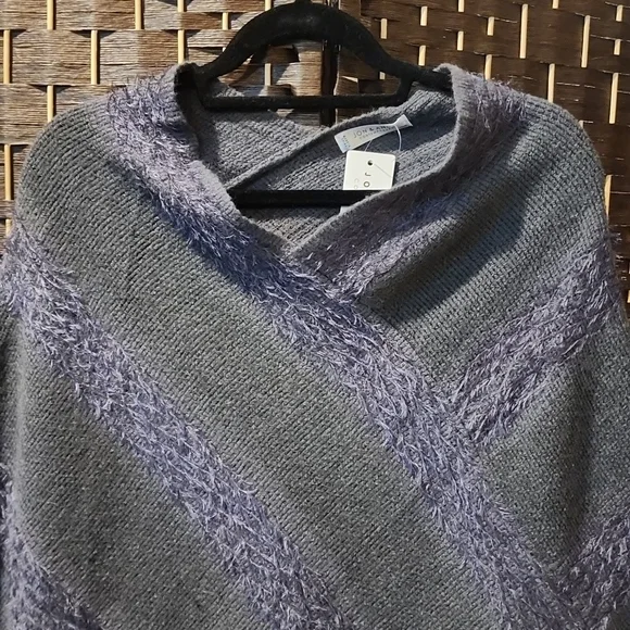 Jon and Anna gray Poncho. New with tags - Picture 2 of 9